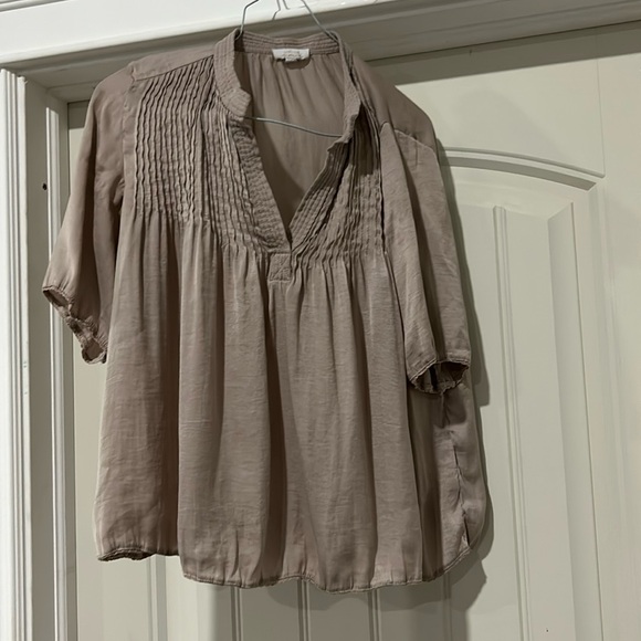 Wilfred cropped tan flowy blouse - Picture 1 of 4